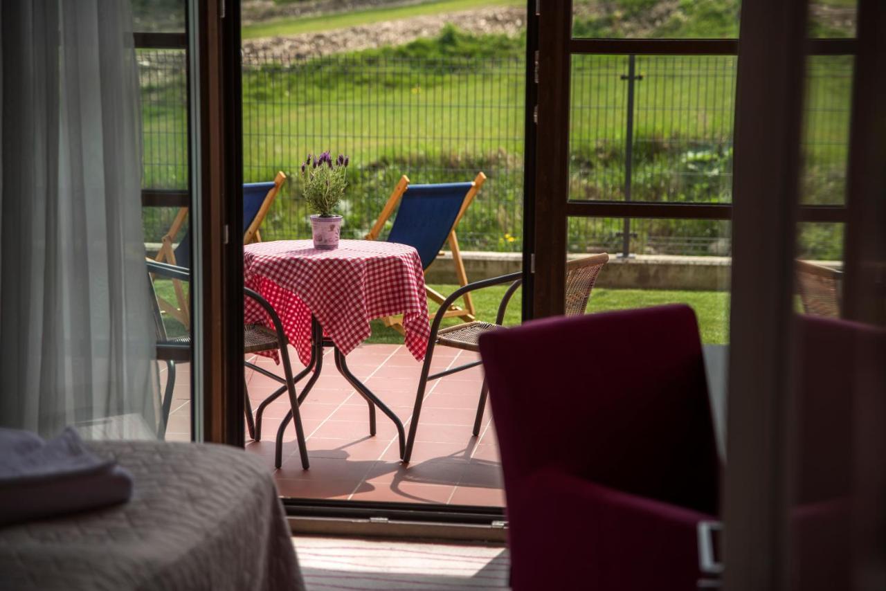 Aparthotel Flinski Sport & Spa ชเวียราโดว์-สโดรยจ์ ภายนอก รูปภาพ
