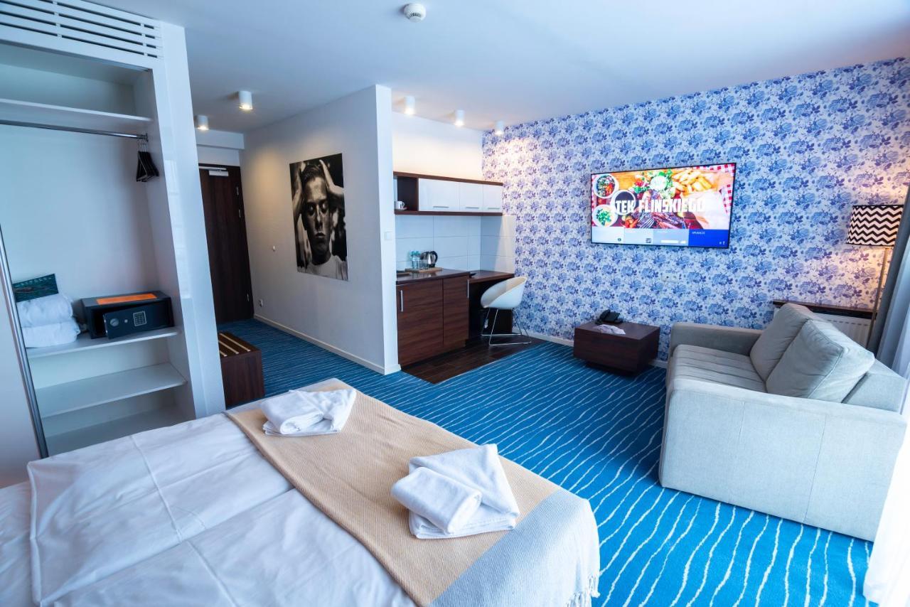 Aparthotel Flinski Sport & Spa ชเวียราโดว์-สโดรยจ์ ภายนอก รูปภาพ