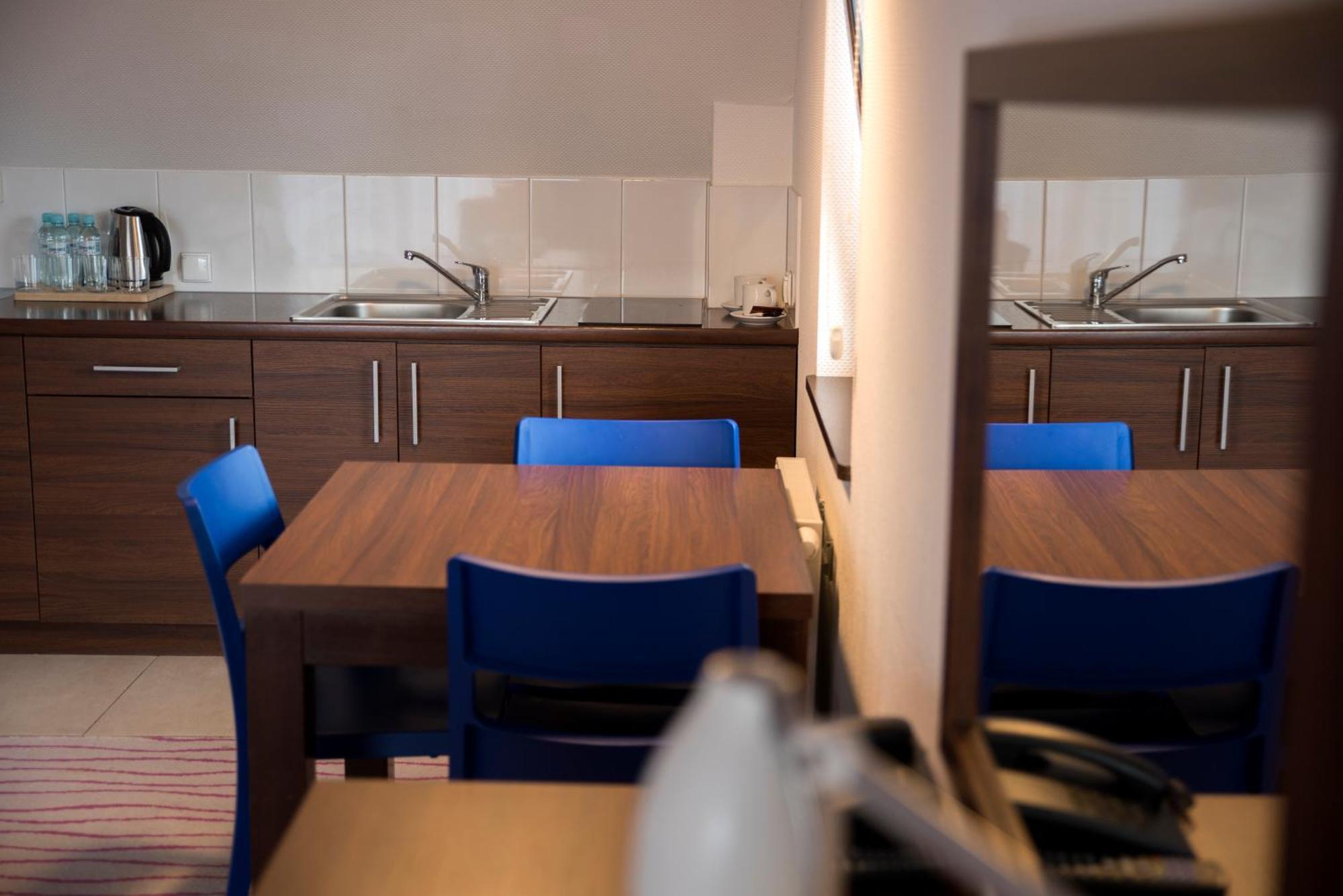 Aparthotel Flinski Sport & Spa ชเวียราโดว์-สโดรยจ์ ห้อง รูปภาพ