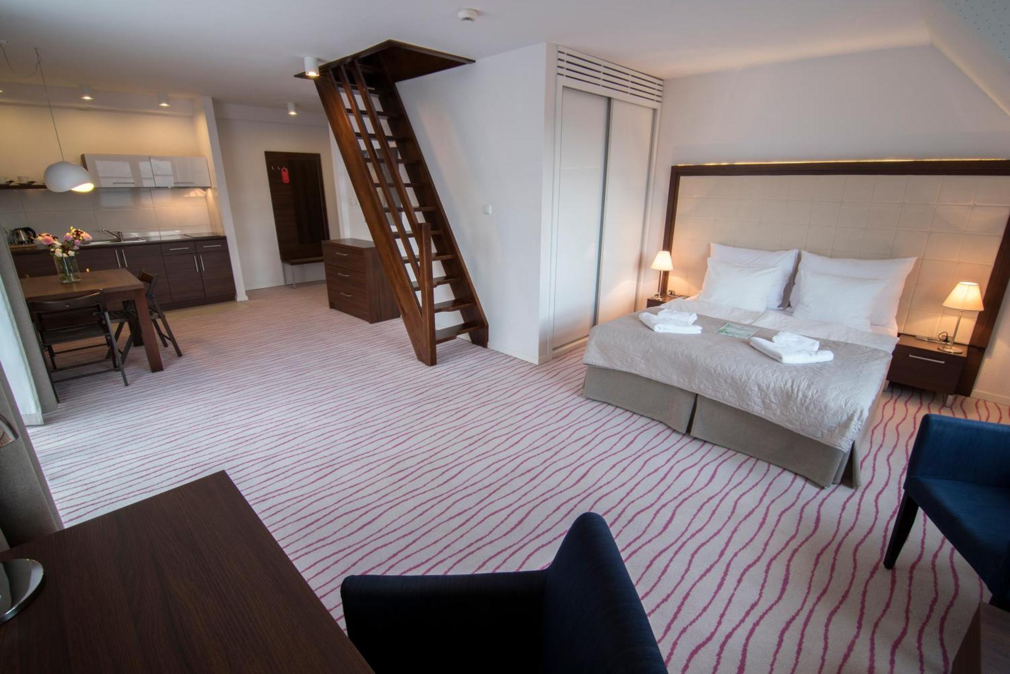Aparthotel Flinski Sport & Spa ชเวียราโดว์-สโดรยจ์ ห้อง รูปภาพ